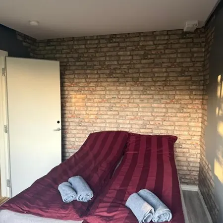 Apartman Bright And Fully Furnished 2-room In Hauketo *